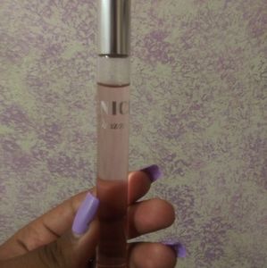 Venice Dream Roll on Perf